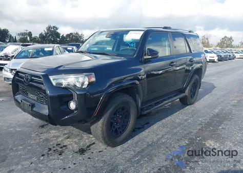 2020 Toyota 4Runner Sr5 Premium z USA, uszkodzony, nr VIN JTEBU5JR5L5795704